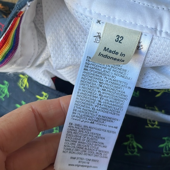 Original Penguin Pride Rainbow Pete Print Swim Short Size 32 - Picture 9 of 10